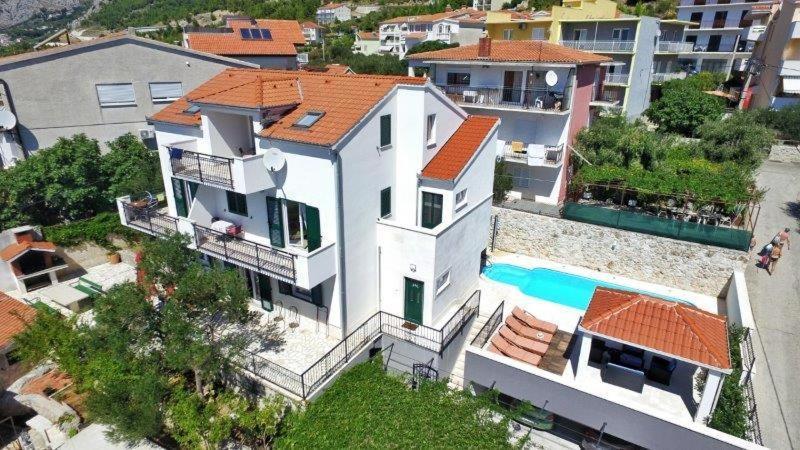 Vila Jadran Омиш Экстерьер фото